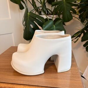Charles & Keith Pixie Platform Heeled Mules Avant Garde Chunky Heel 39